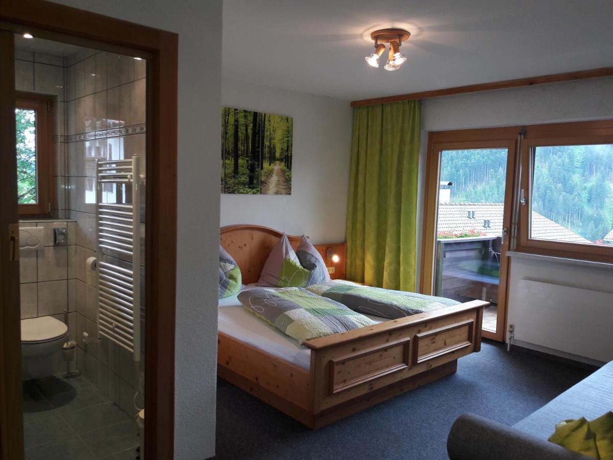 Haus Lifinar - Carmen Juen Apartment Sankt Gallenkirch Bagian luar foto