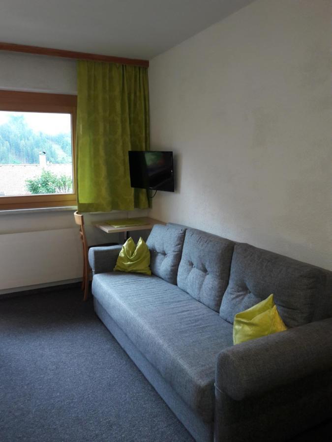 Haus Lifinar - Carmen Juen Apartment Sankt Gallenkirch Bagian luar foto