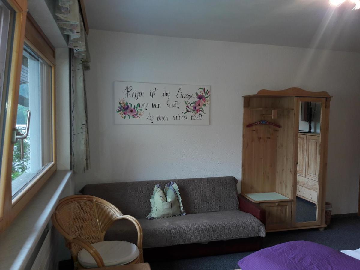 Haus Lifinar - Carmen Juen Apartment Sankt Gallenkirch Bagian luar foto