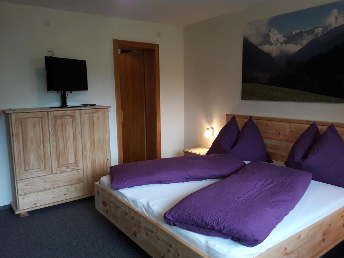 Haus Lifinar - Carmen Juen Apartment Sankt Gallenkirch Bagian luar foto