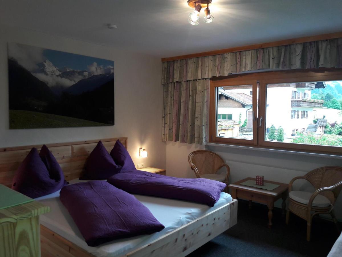 Haus Lifinar - Carmen Juen Apartment Sankt Gallenkirch Bagian luar foto